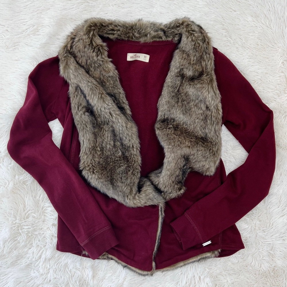 Hollister burgundy  faux fur collar cardigan open front holiday Christma…